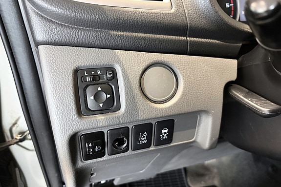 Mitsubishi L200 25 of 28