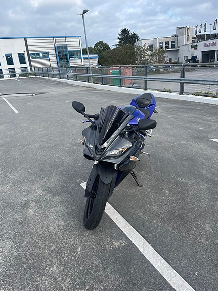 Yamaha YZF-R 125 4 of 23