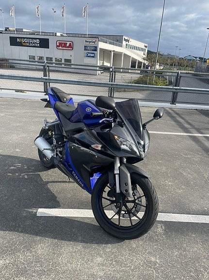 Yamaha YZF-R 125 7 of 23