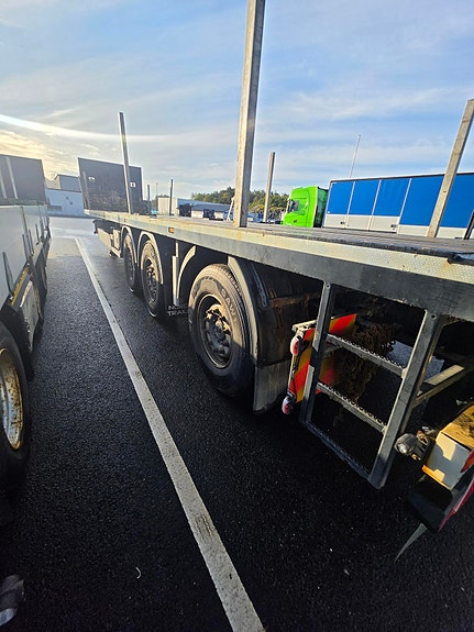 Nordic Trailer Rett semi 18 of 20