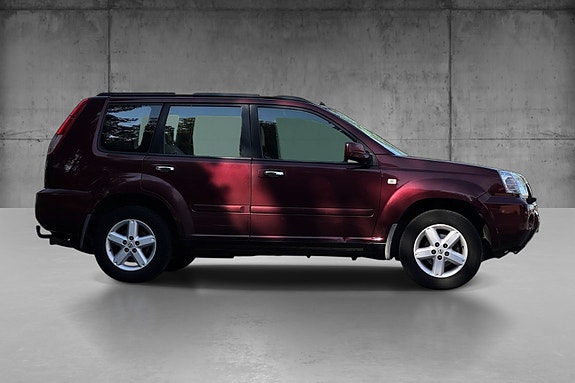 Nissan X-Trail 4 of 12