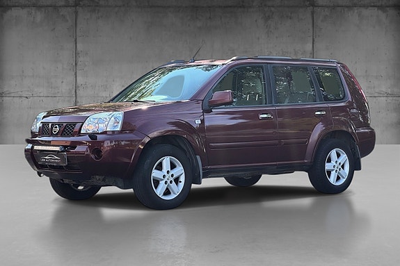 Nissan X-Trail 2 of 12