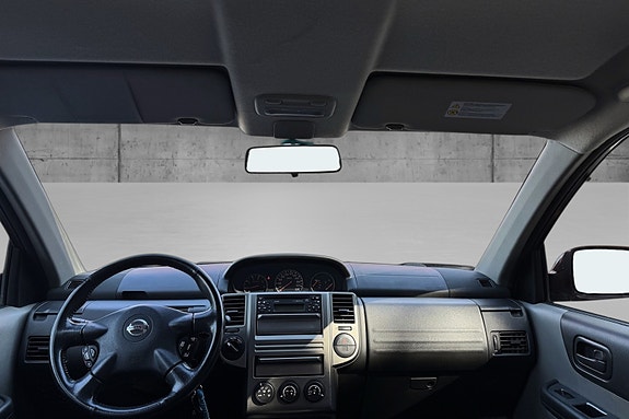 Nissan X-Trail 10 of 12