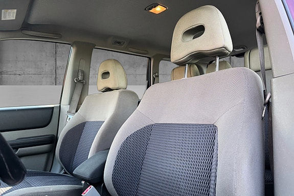 Nissan X-Trail 9 of 12
