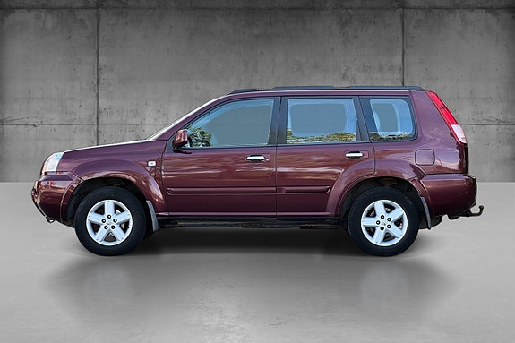 Nissan X-Trail 5 of 12