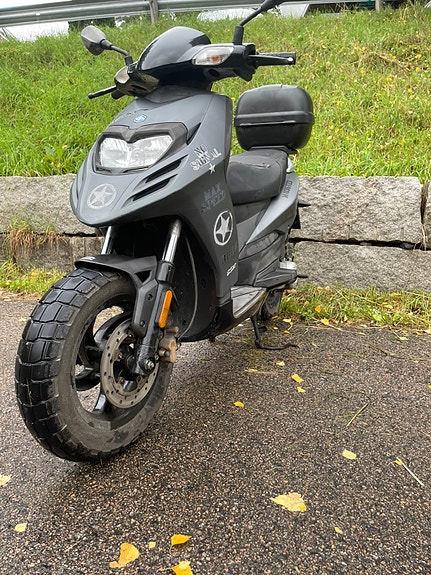 Piaggio Typhon 50 2 of 13