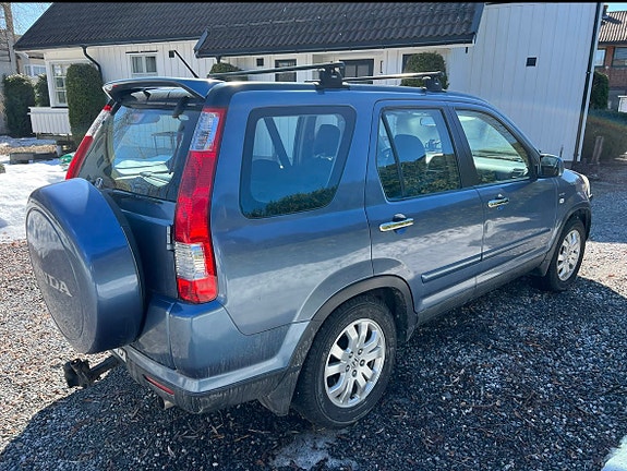 Honda CR-V 3 of 7