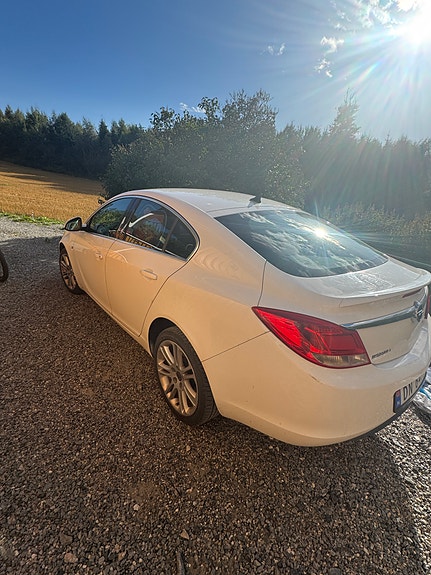 Opel Insignia 3 of 4