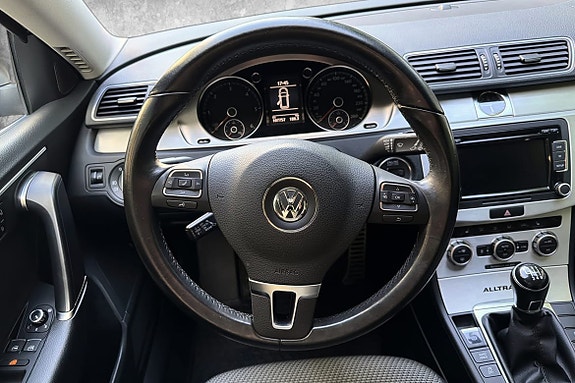 Volkswagen Passat Alltrack 14 of 20