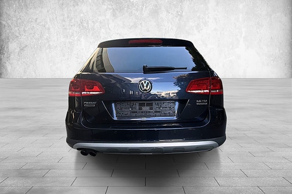 Volkswagen Passat Alltrack 6 of 20