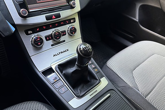 Volkswagen Passat Alltrack 19 of 20