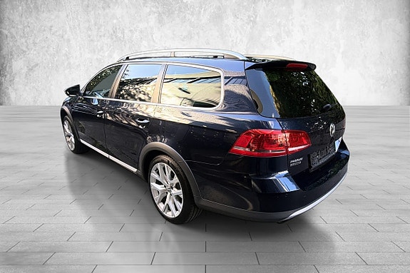 Volkswagen Passat Alltrack 7 of 20