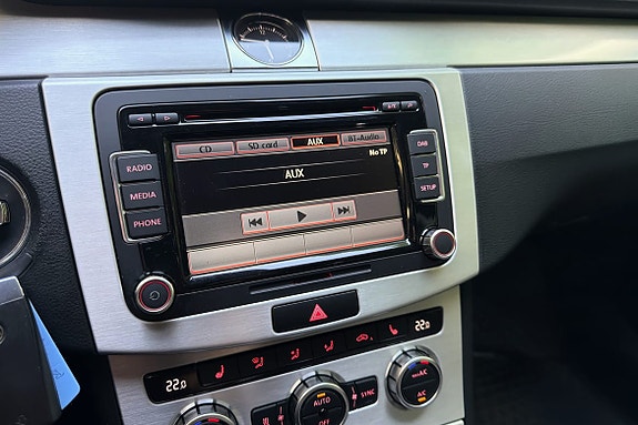 Volkswagen Passat Alltrack 18 of 20