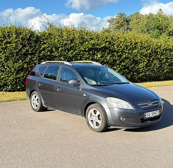 Kia Ceed 2 of 6