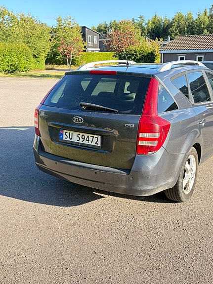 Kia Ceed 3 of 6