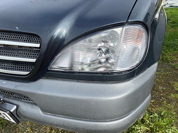 Mercedes-Benz ML230 25 of 30