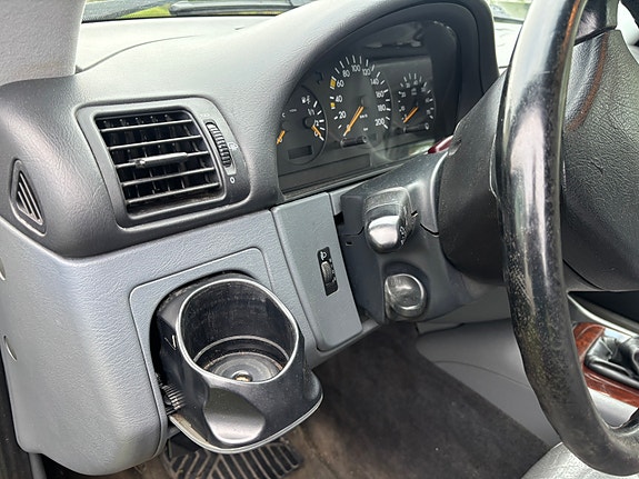 Mercedes-Benz ML230 10 of 30