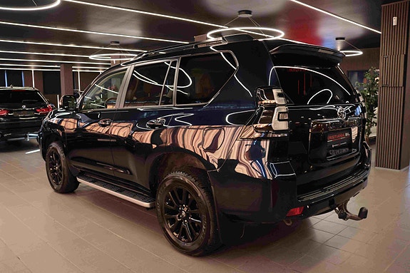 Toyota Land Cruiser 6 of 30