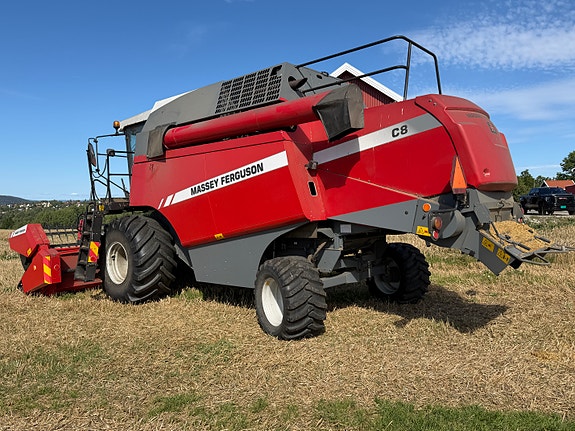 Massey Ferguson C8 4 of 17