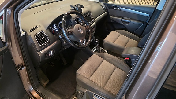 Volkswagen Sharan 8 of 30