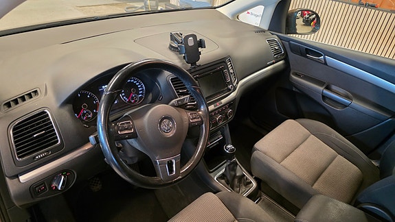 Volkswagen Sharan 14 of 30