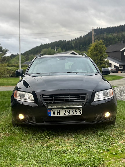 Volvo V70 5 of 9