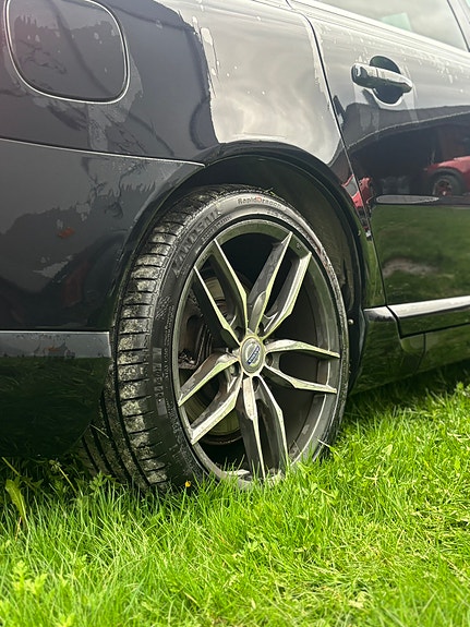 Volvo V70 7 of 9