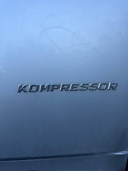 Mercedes-Benz SLK200 4 of 28
