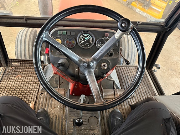 Zetor 7211 traktor 22 of 30