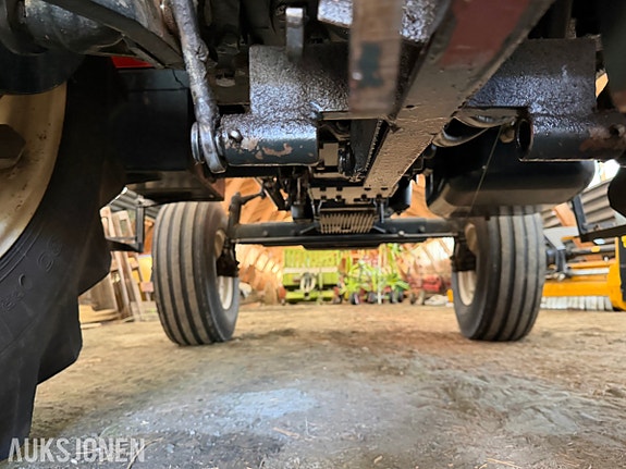Zetor 7211 traktor 15 of 30