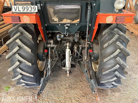 Zetor 7211 traktor 5 of 30