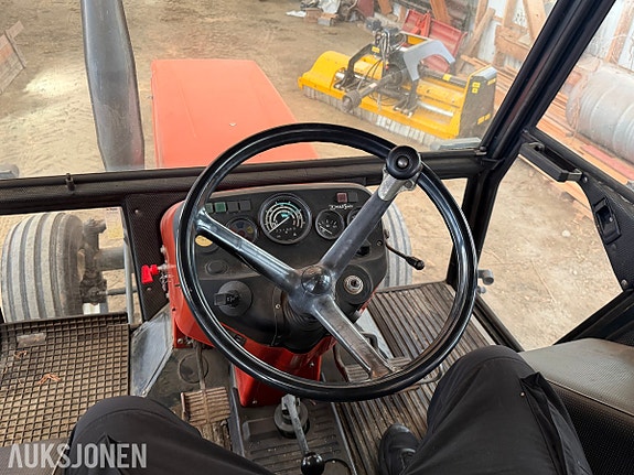 Zetor 7211 traktor 24 of 30