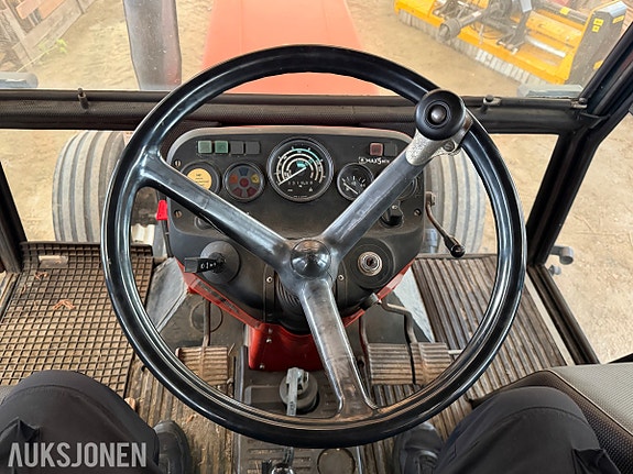 Zetor 7211 traktor 19 of 30