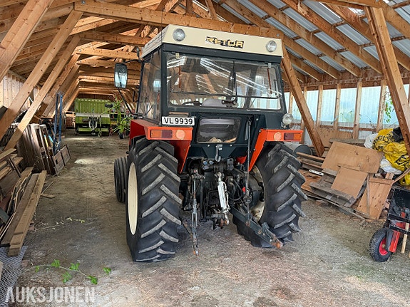 Zetor 7211 traktor 3 of 30