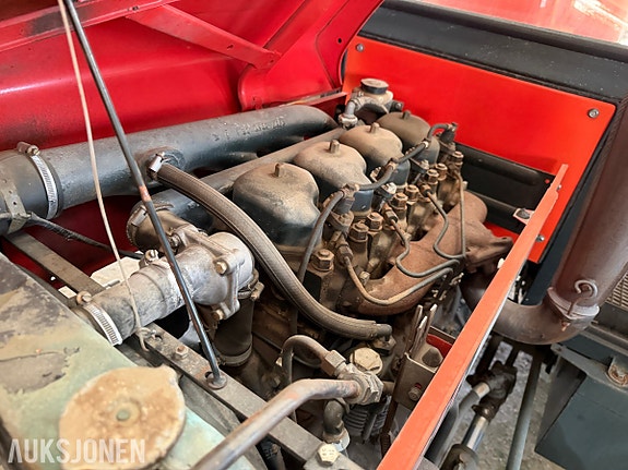 Zetor 7211 traktor 29 of 30
