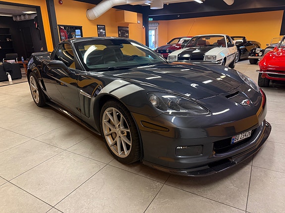 Chevrolet Corvette 2 of 21