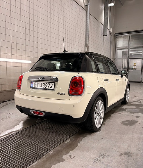MINI Cooper 4 of 18
