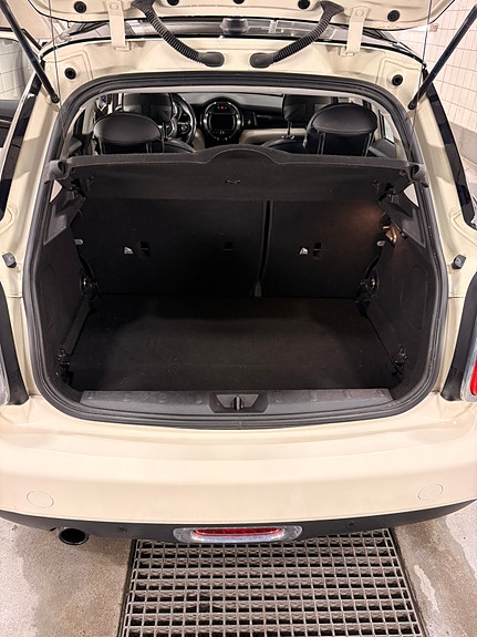 MINI Cooper 6 of 18