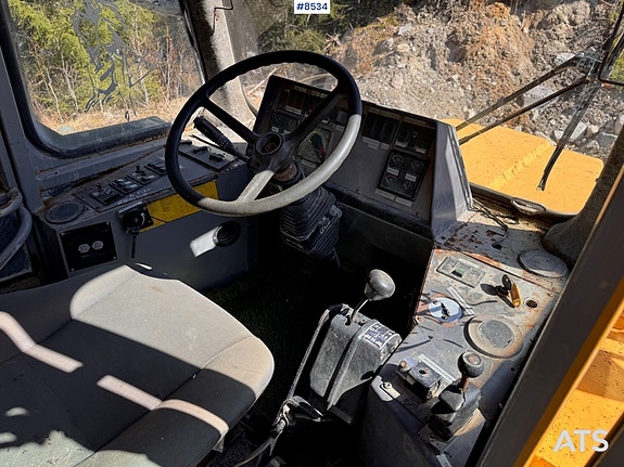 Moxy MT30 6x6 Dumper. 22 of 30