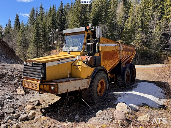 Moxy MT30 6x6 Dumper. 3 of 30