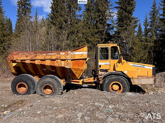 Moxy MT30 6x6 Dumper. 2 of 30