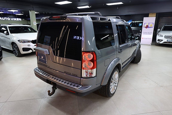 Land Rover Discovery 17 of 30