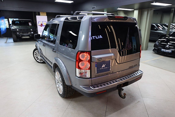 Land Rover Discovery 15 of 30