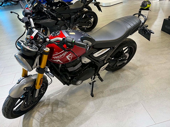 Triumph Speed 400 2 of 7