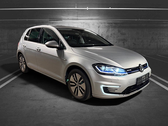 Volkswagen e-Golf VII 7 of 30