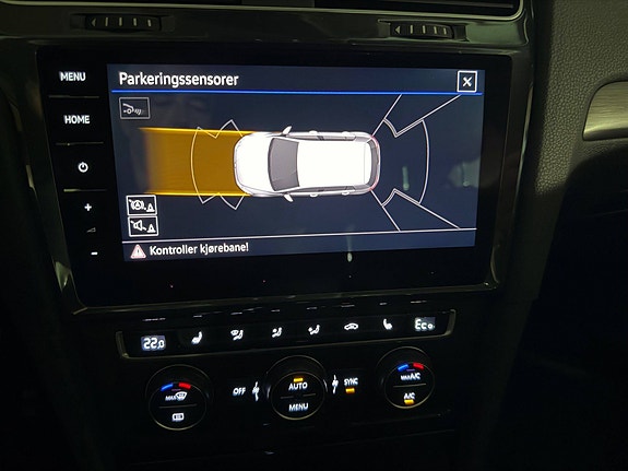 Volkswagen e-Golf VII 25 of 30