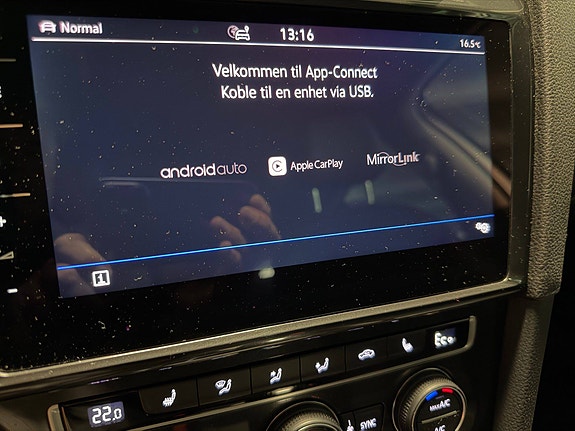 Volkswagen e-Golf VII 30 of 30