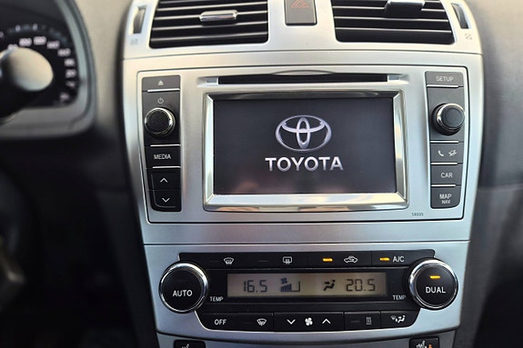 Toyota Avensis 28 of 30