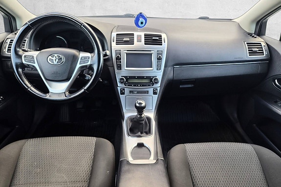 Toyota Avensis 20 of 30
