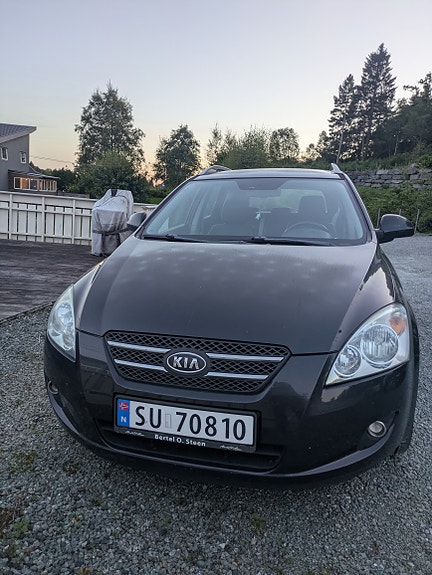 Kia Ceed 2 of 10